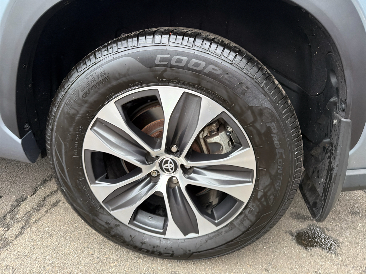 Toyota Highlander XLE AWD (Natl) 2022