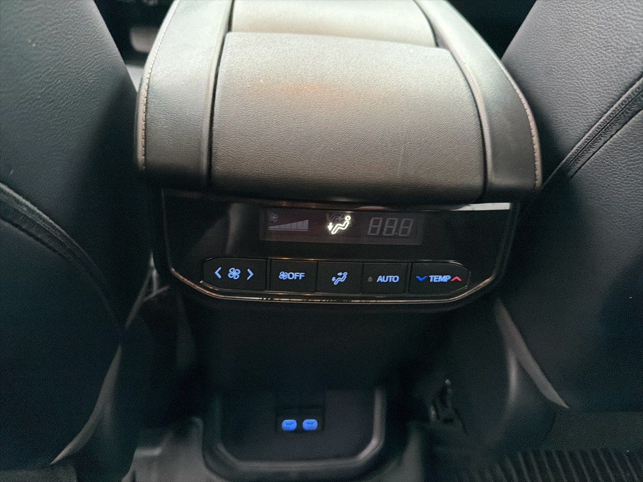 Toyota Highlander XLE AWD (Natl) 2022