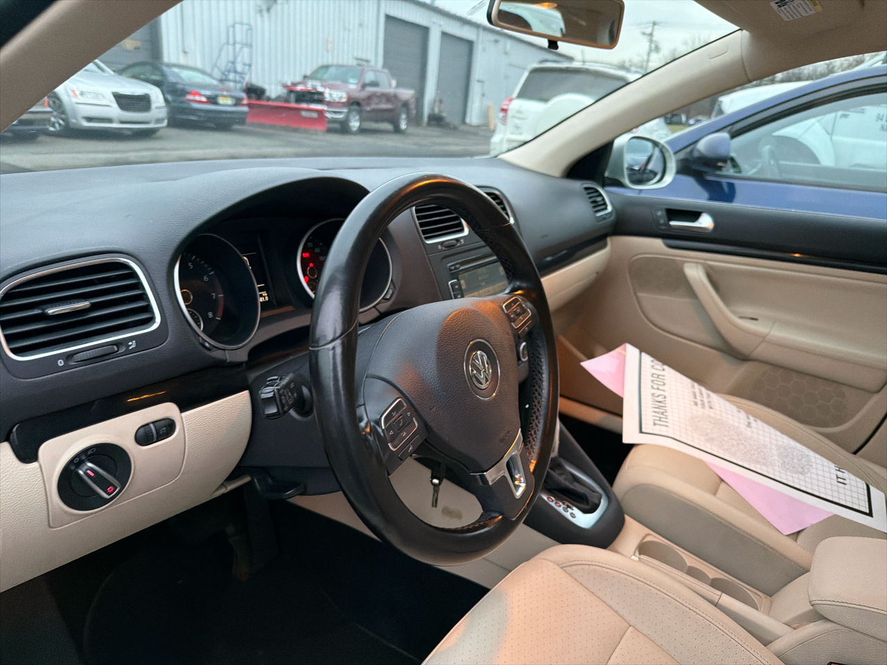 Volkswagen Jetta SportWagen 4dr Auto SE PZEV 2011