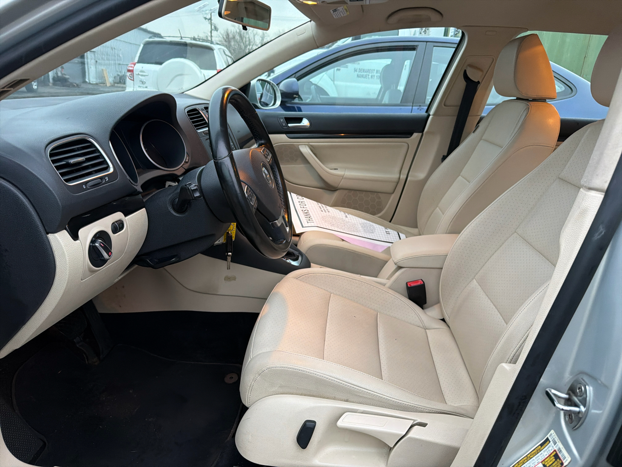 Volkswagen Jetta SportWagen 4dr Auto SE PZEV 2011