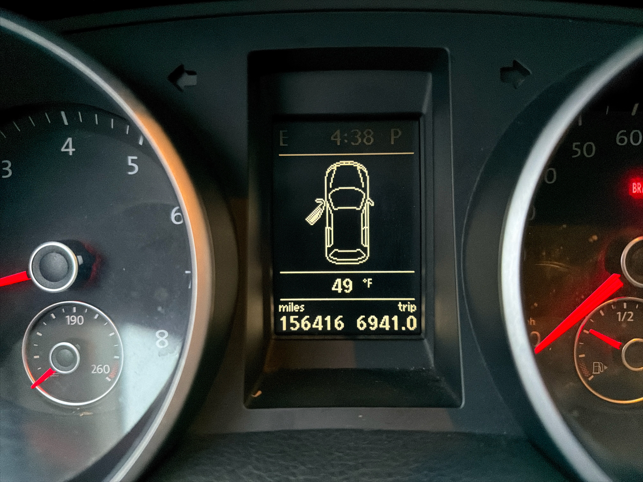 Volkswagen Jetta SportWagen 4dr Auto SE PZEV 2011