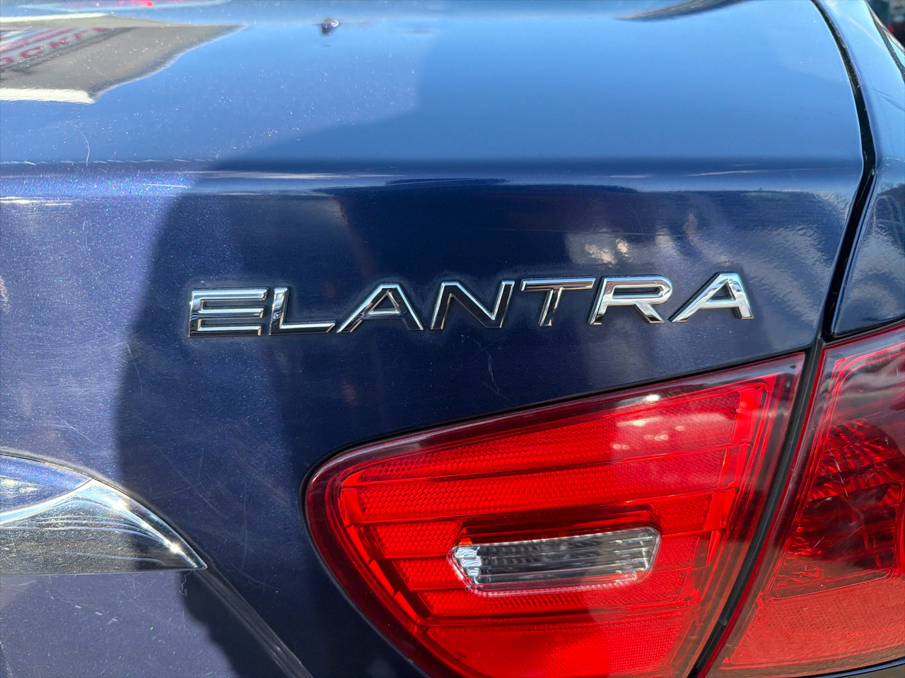 Hyundai Elantra 4dr Sdn Auto GLS PZEV 2010