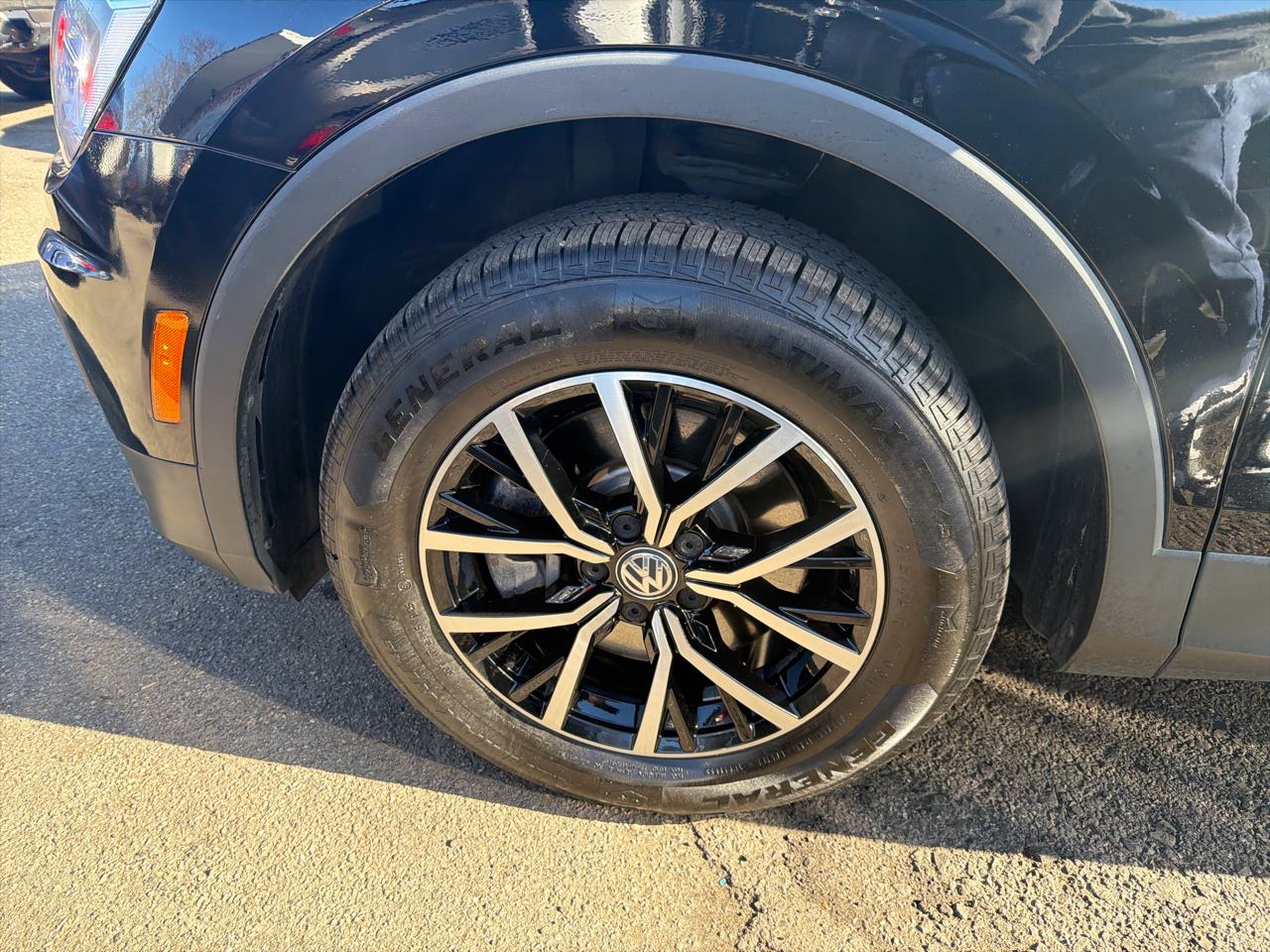 Volkswagen Tiguan 2.0T SE R-Line Black 4MOTION 2021