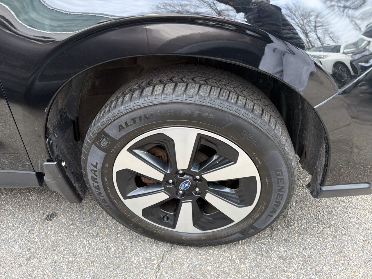 Subaru Forester 2.5i Limited CVT 2017