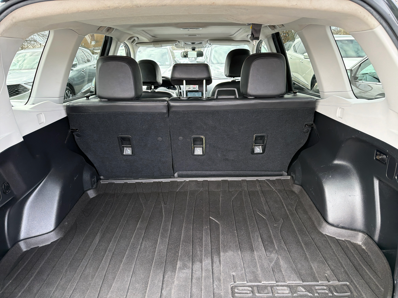 Subaru Forester 2.5i Limited CVT 2017