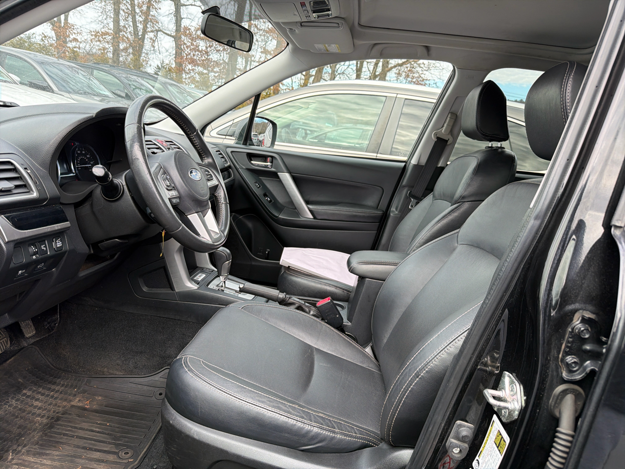 Subaru Forester 2.5i Limited CVT 2017