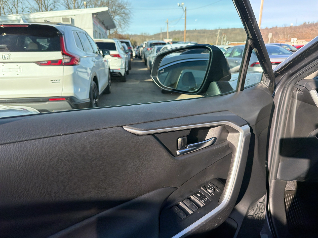 Toyota RAV4 XLE AWD (Natl) 2023