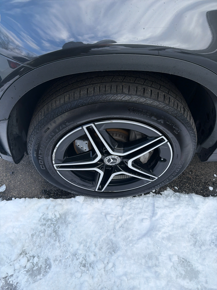 Mercedes-Benz GLC GLC 300 4MATIC SUV 2022