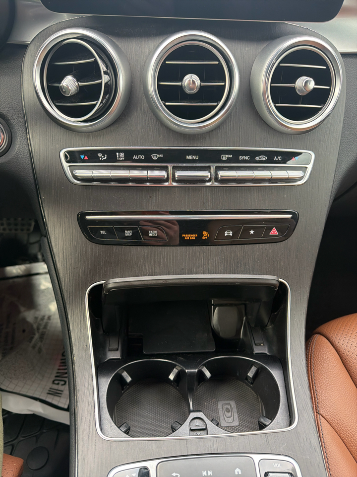 Mercedes-Benz GLC GLC 300 4MATIC SUV 2022