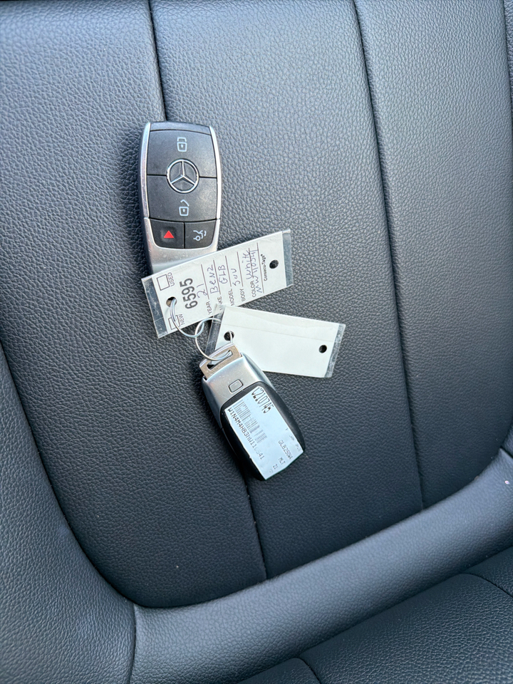 Mercedes-Benz GLB GLB 250 4MATIC SUV 2021