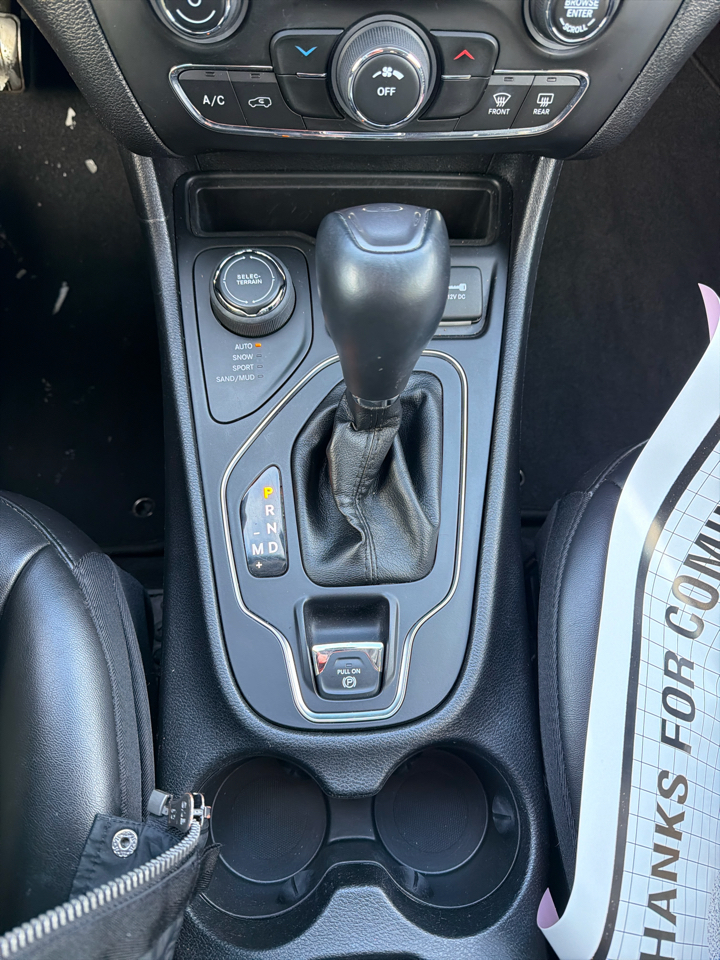 Jeep Cherokee Latitude Plus 4x4 2020