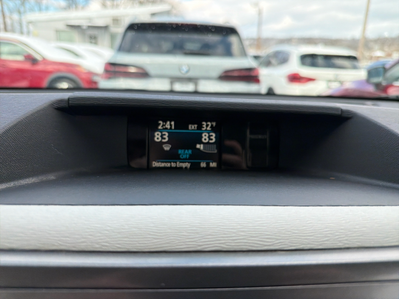 Toyota Sienna 5dr 7-Pass Van V6 LE AWD (Natl) 2014