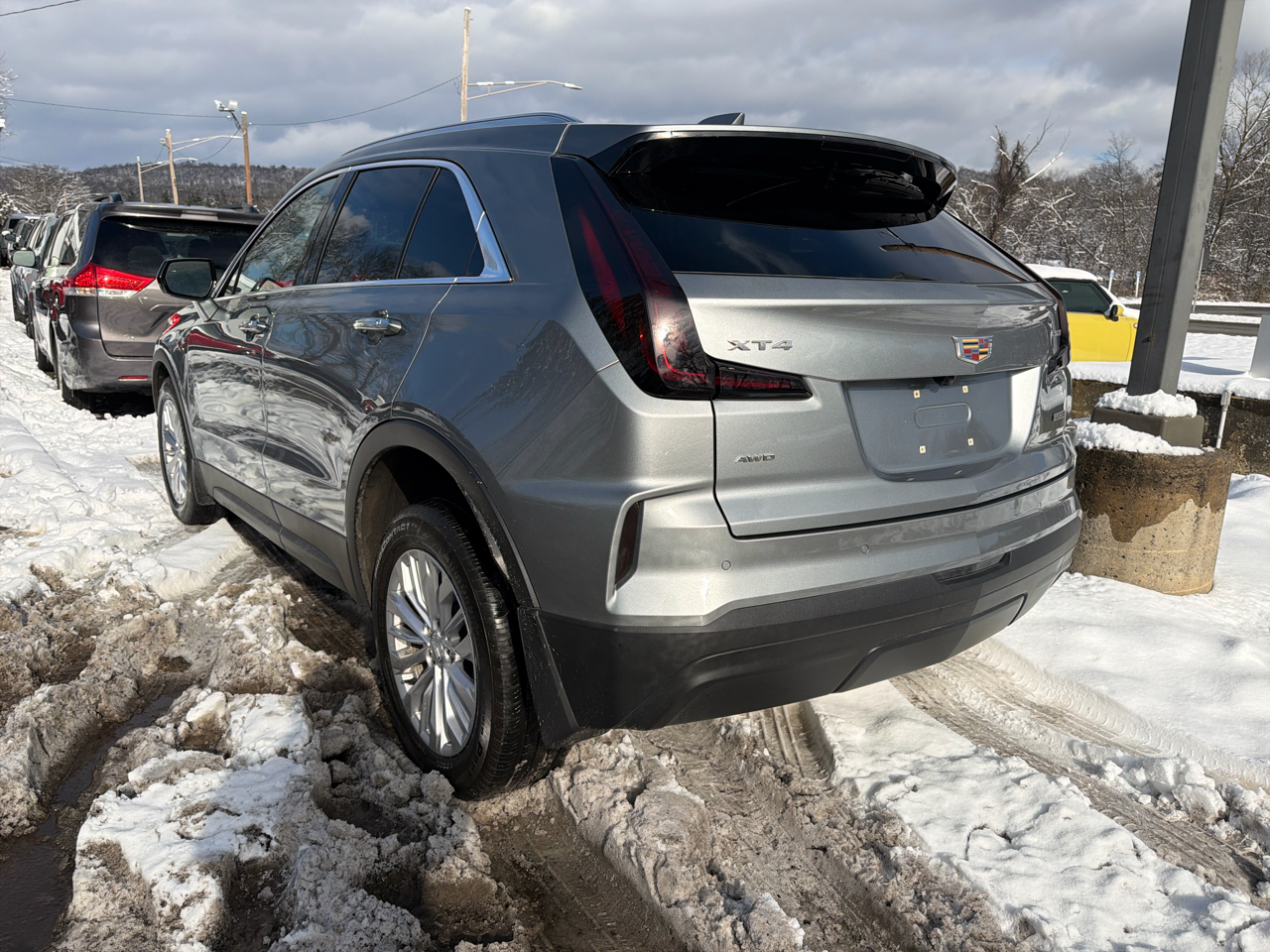Cadillac XT4 AWD 4dr Luxury 2024