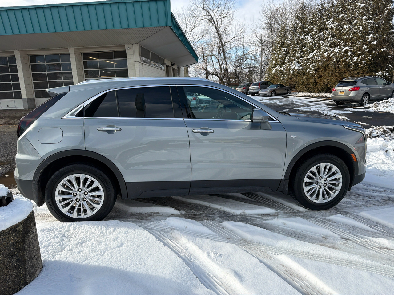 Cadillac XT4 AWD 4dr Luxury 2024