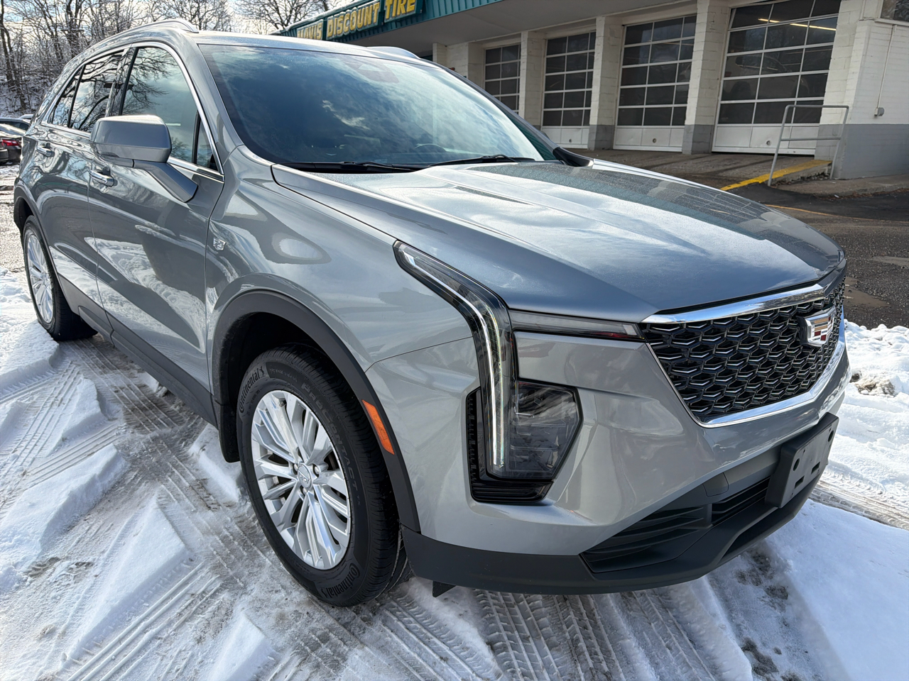 Cadillac XT4 AWD 4dr Luxury 2024