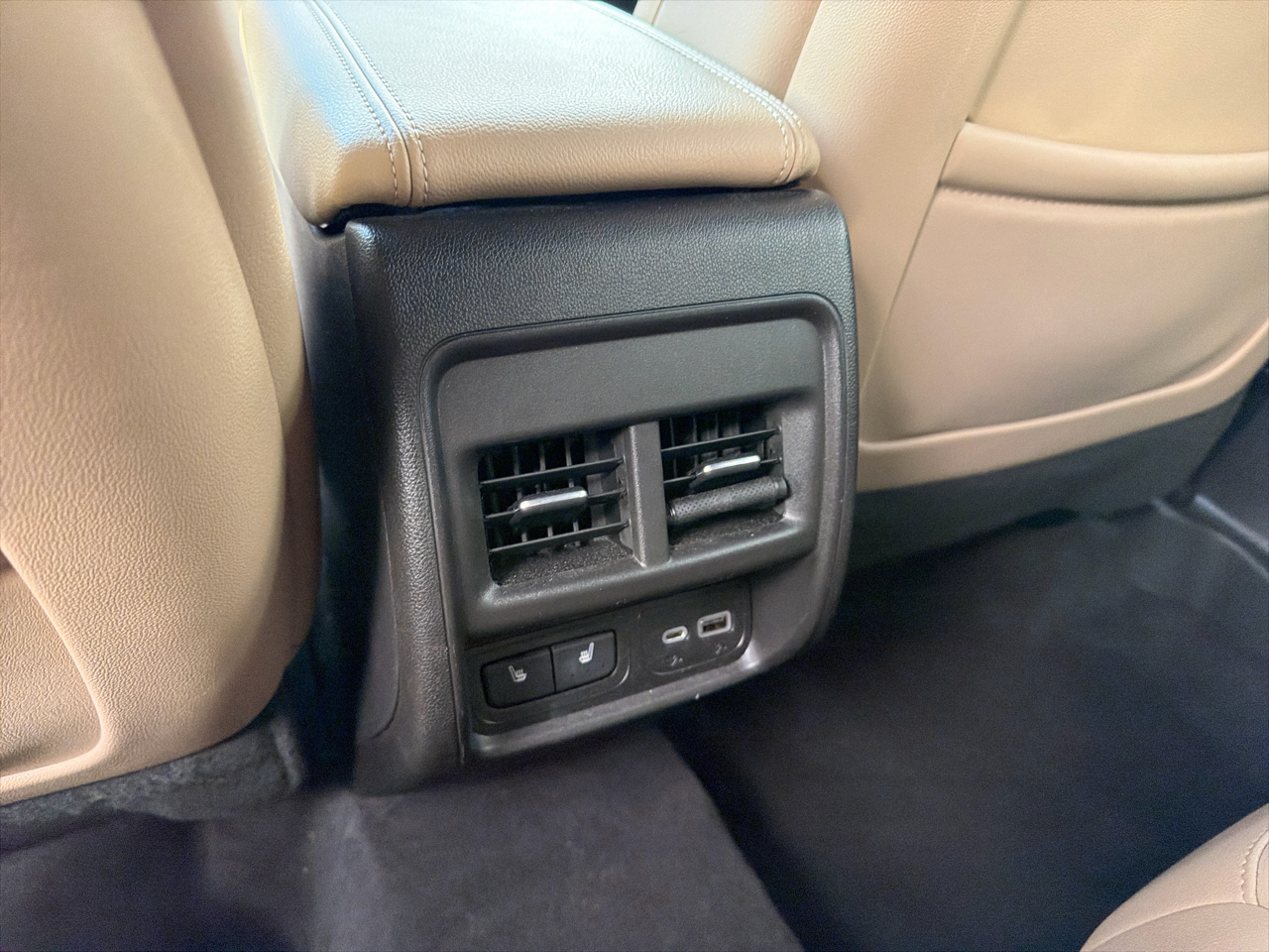 Cadillac XT4 AWD 4dr Luxury 2024