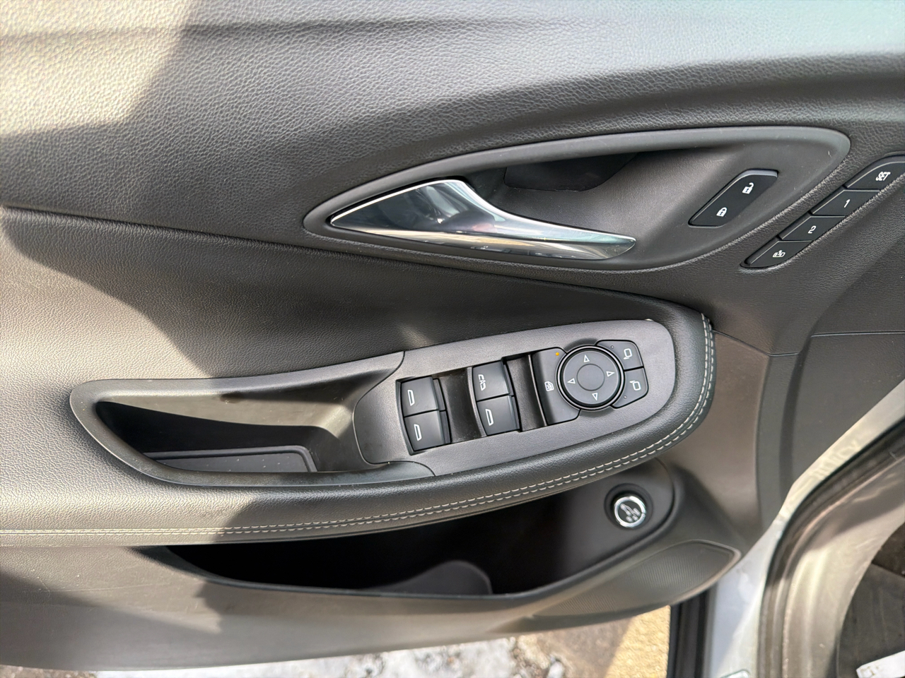 Buick Encore GX AWD 4dr Essence 2023