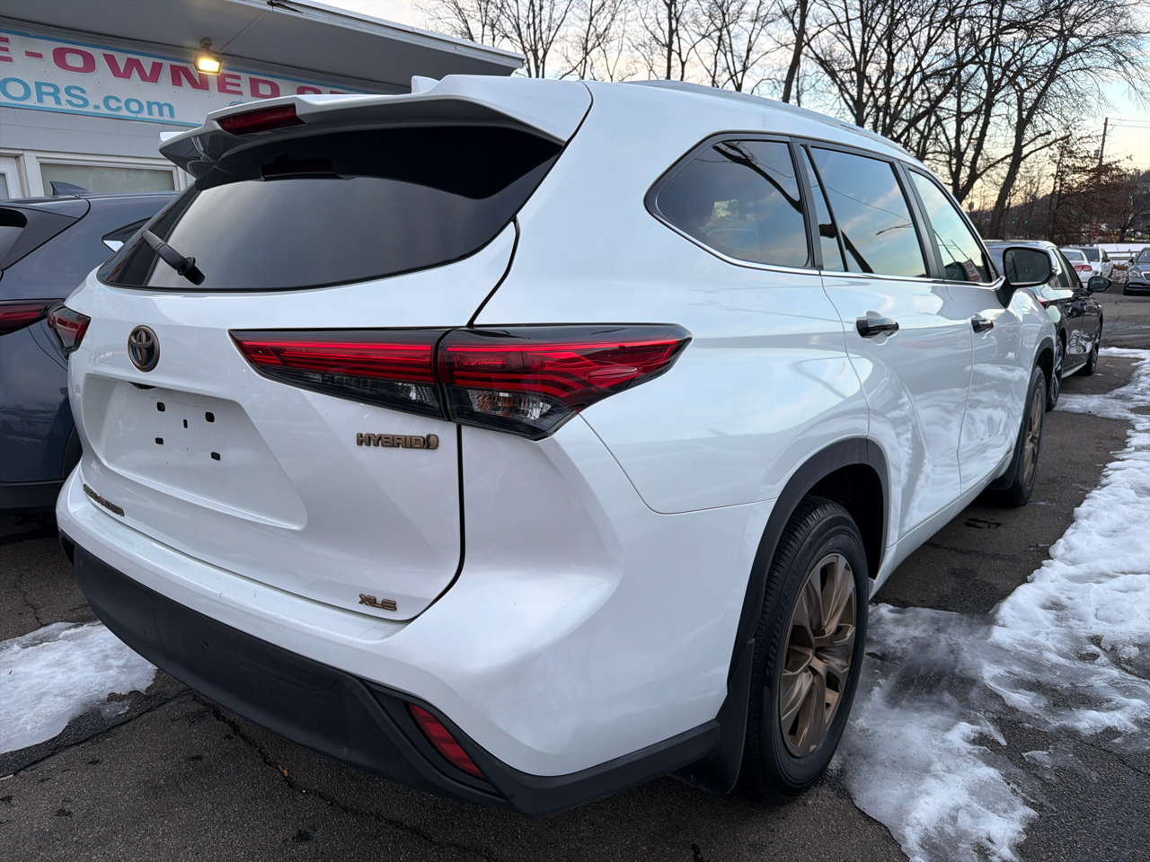 Toyota Highlander Hybrid Bronze Edition AWD (Natl) 2023