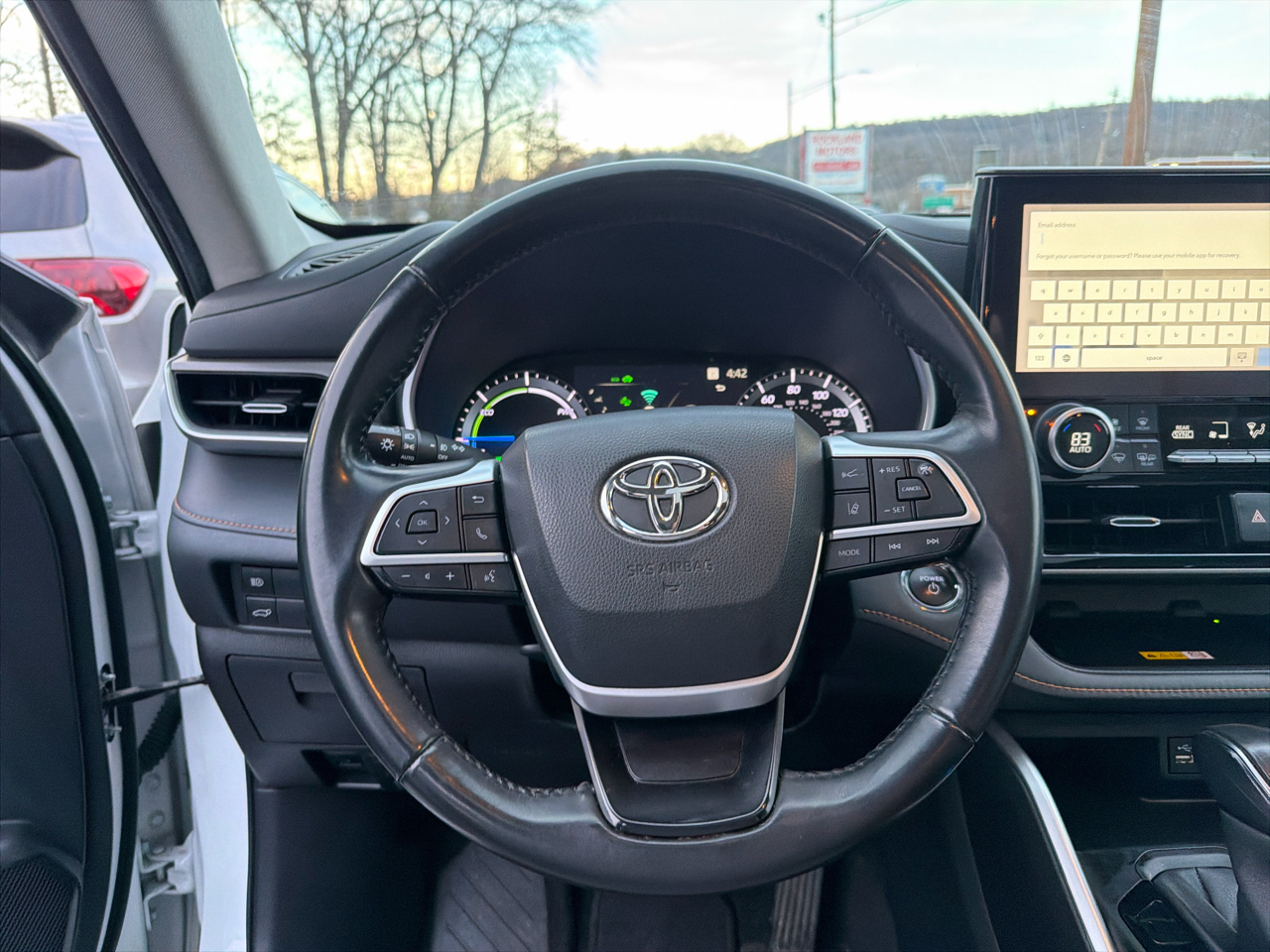 Toyota Highlander Hybrid Bronze Edition AWD (Natl) 2023