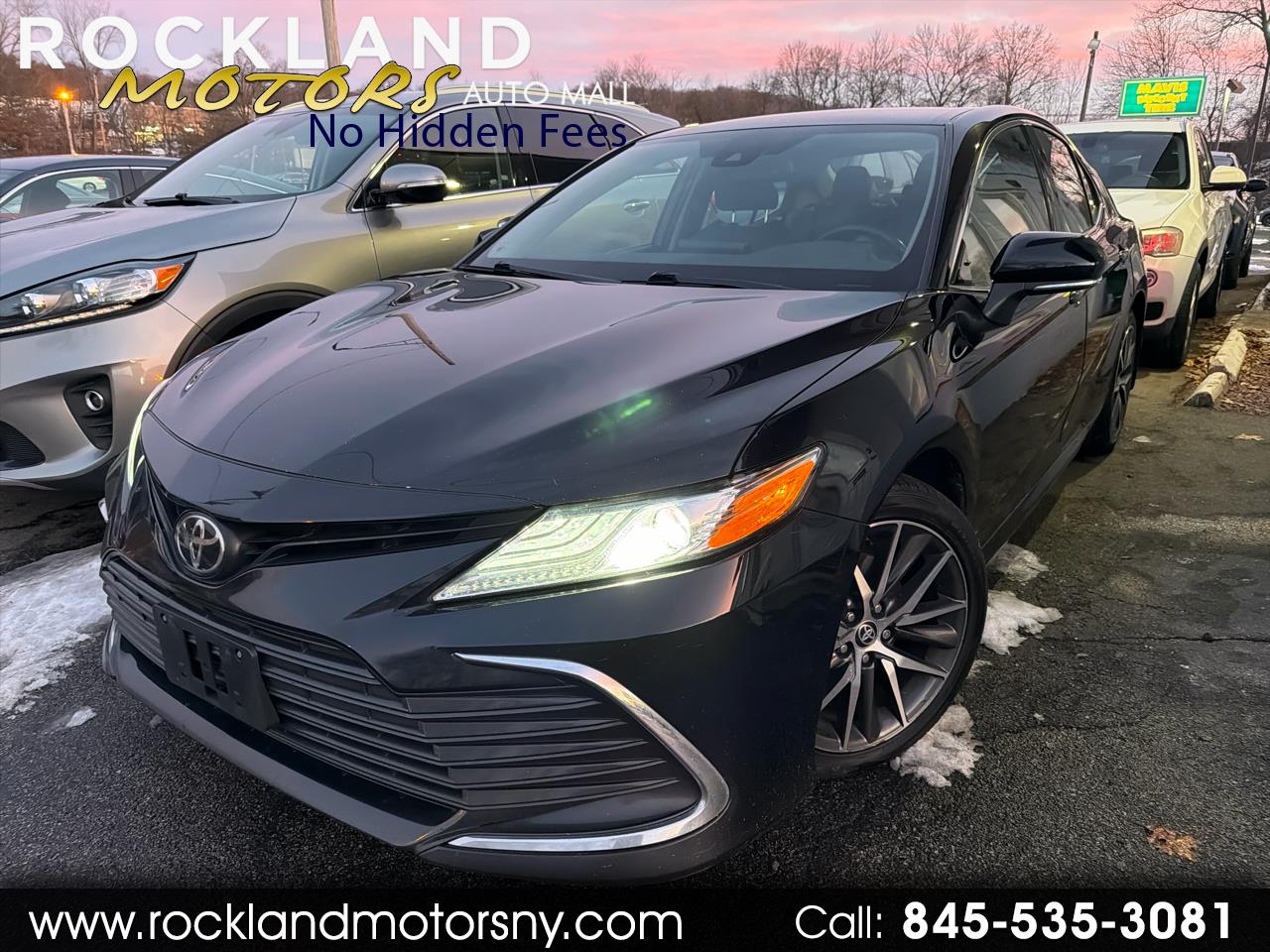Toyota Camry XLE Auto AWD (Natl) 2021
