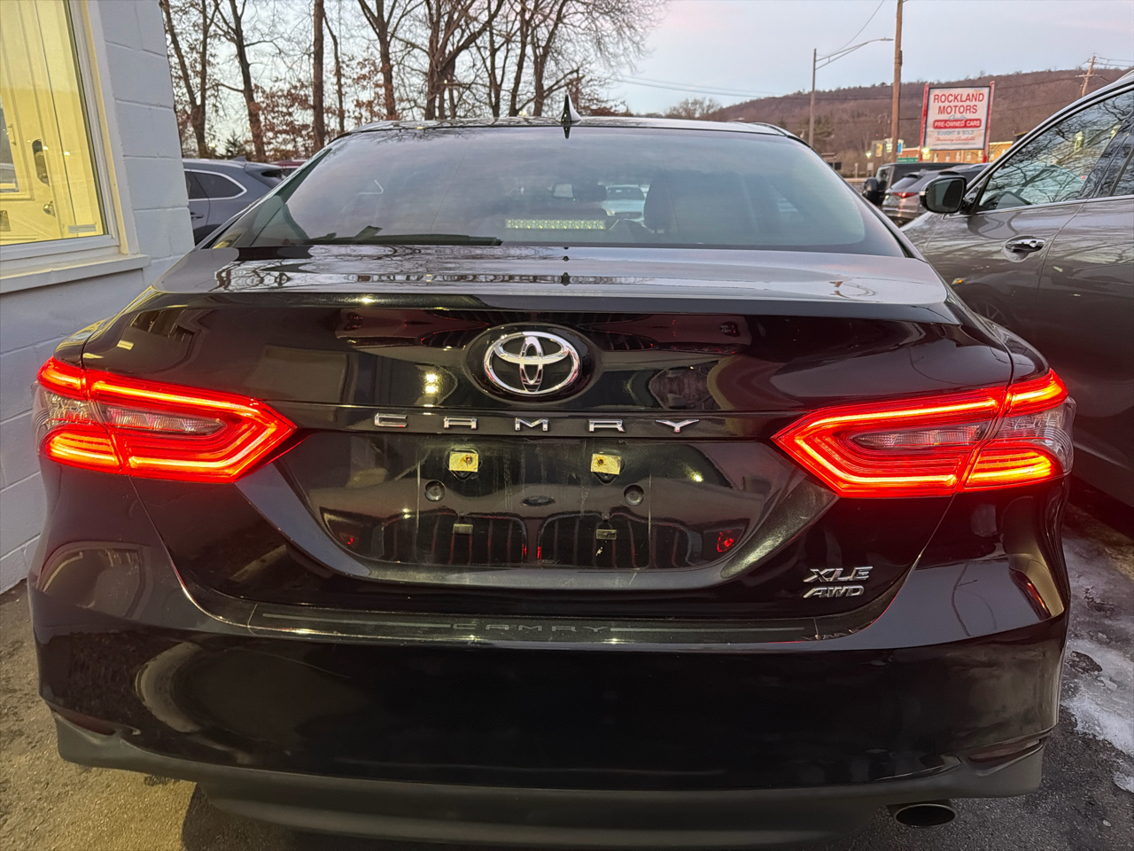 Toyota Camry XLE Auto AWD (Natl) 2021