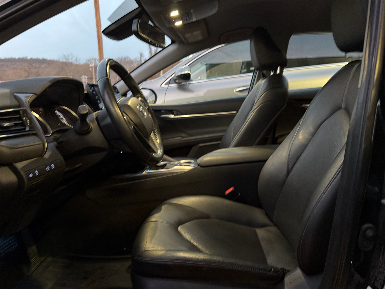 Toyota Camry XLE Auto AWD (Natl) 2021