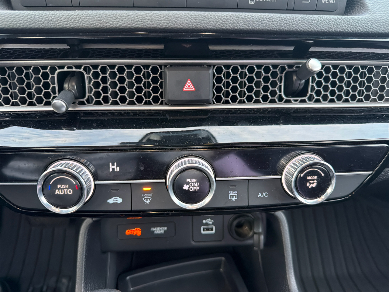 Honda Civic Hatchback LX CVT 2023