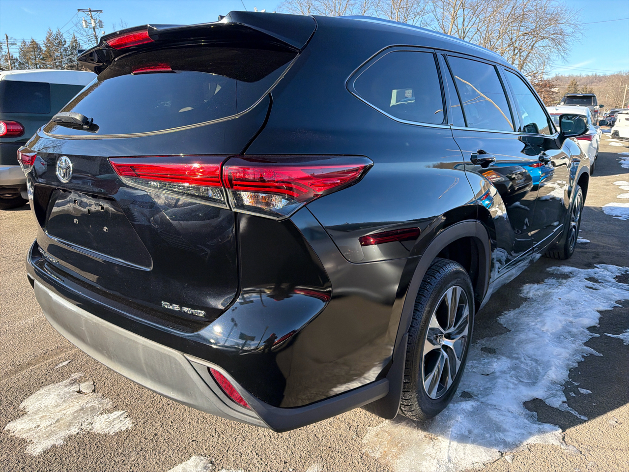 Toyota Highlander XLE AWD (Natl) 2021
