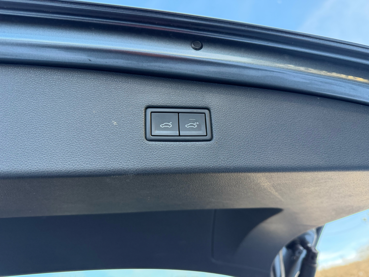 Volkswagen Tiguan 2.0T SEL Premium 4MOTION 2018