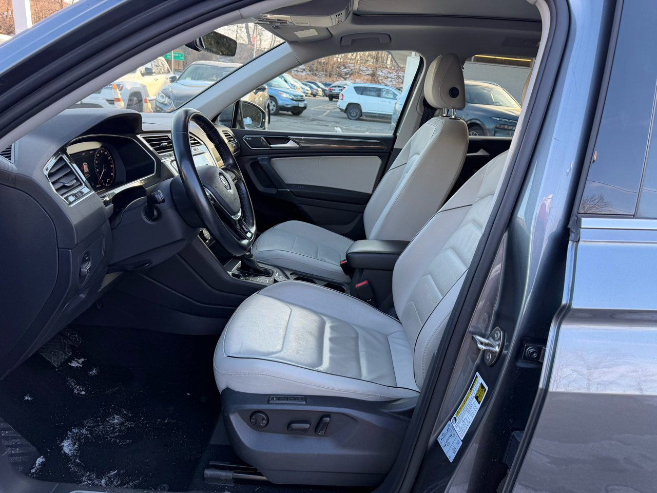 Volkswagen Tiguan 2.0T SEL Premium 4MOTION 2018