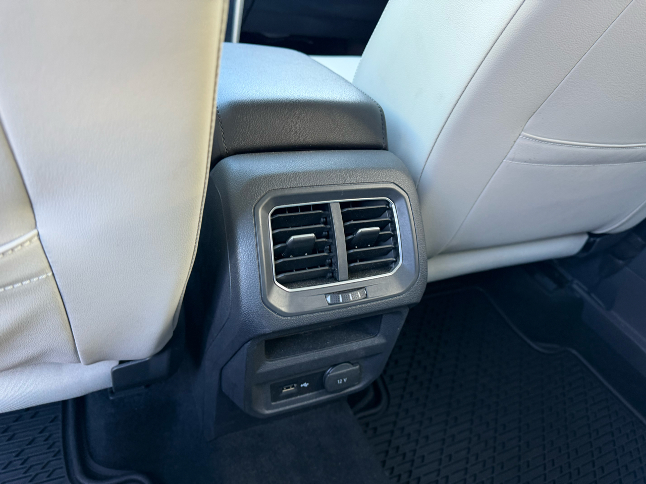 Volkswagen Tiguan 2.0T SEL Premium 4MOTION 2018