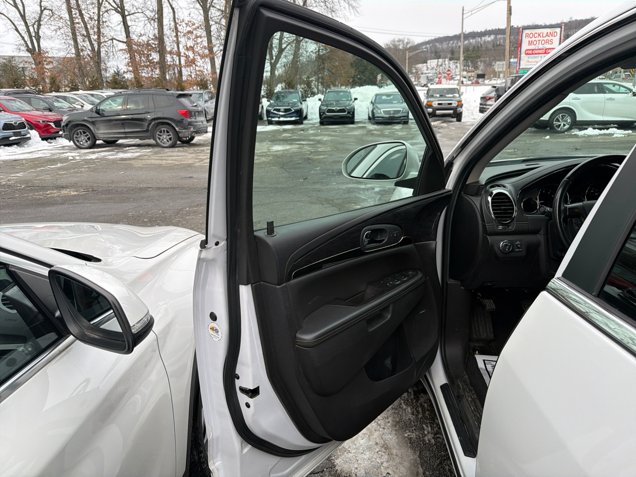Buick Enclave AWD 4dr Leather 2016