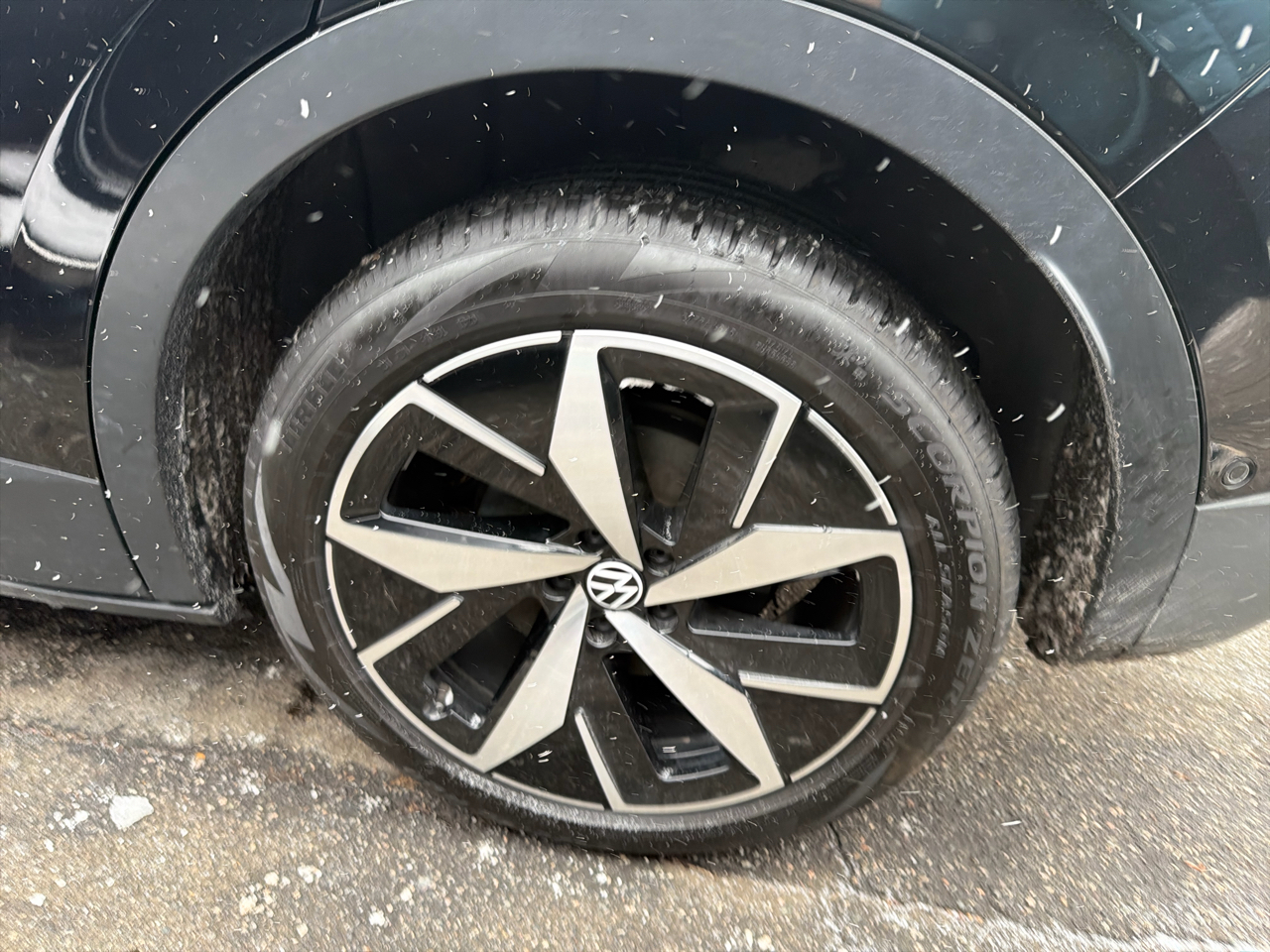 Volkswagen ID.4 Pro S AWD w/SK On Battery 2023