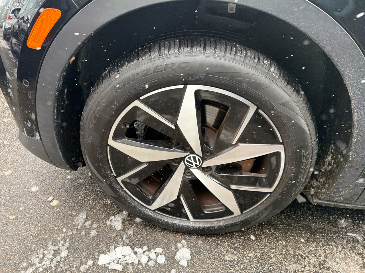 Volkswagen ID.4 Pro S AWD w/SK On Battery 2023