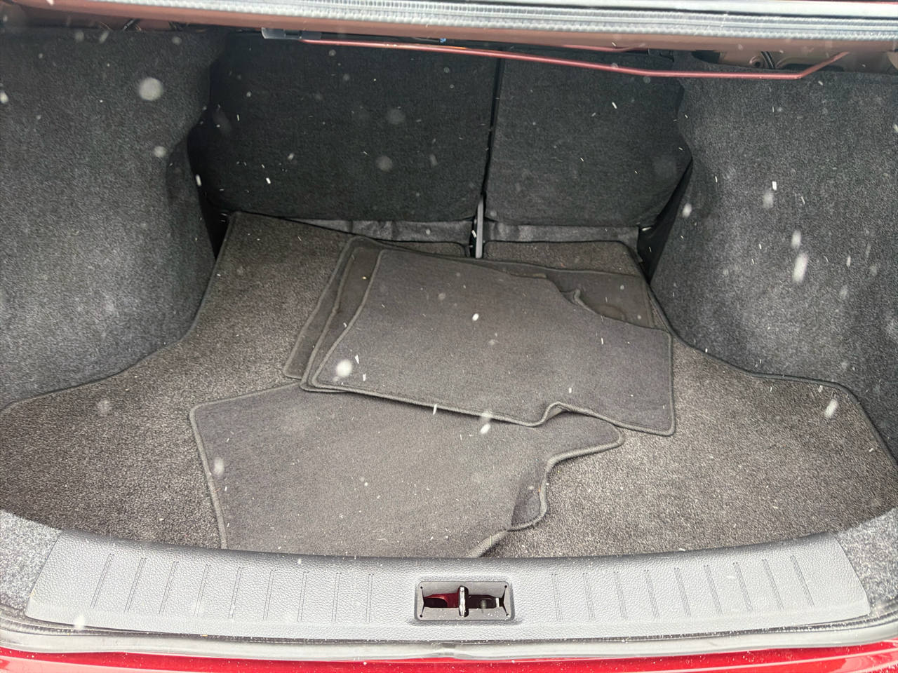 Nissan Sentra 4dr Sdn I4 CVT SV 2016