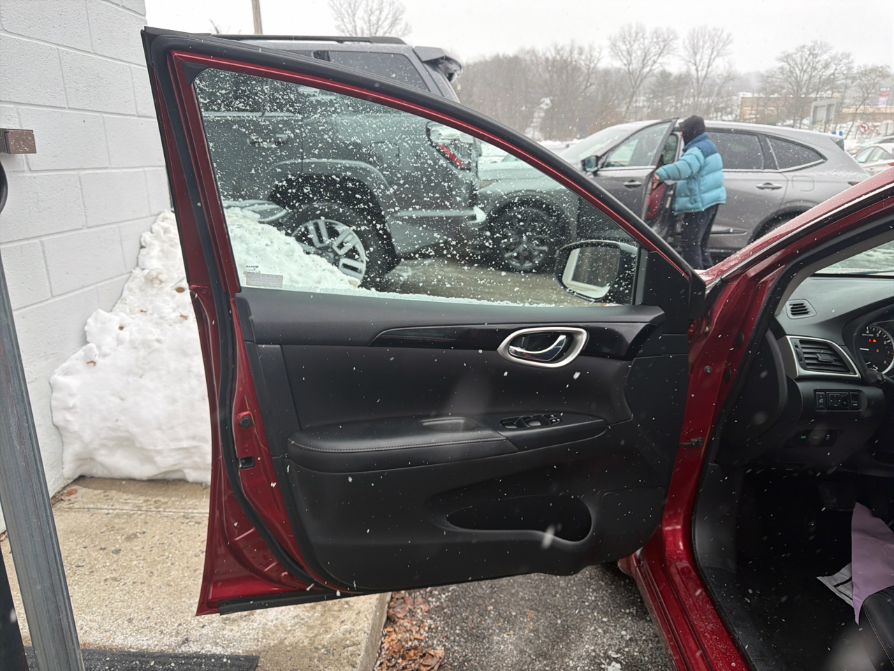 Nissan Sentra 4dr Sdn I4 CVT SV 2016