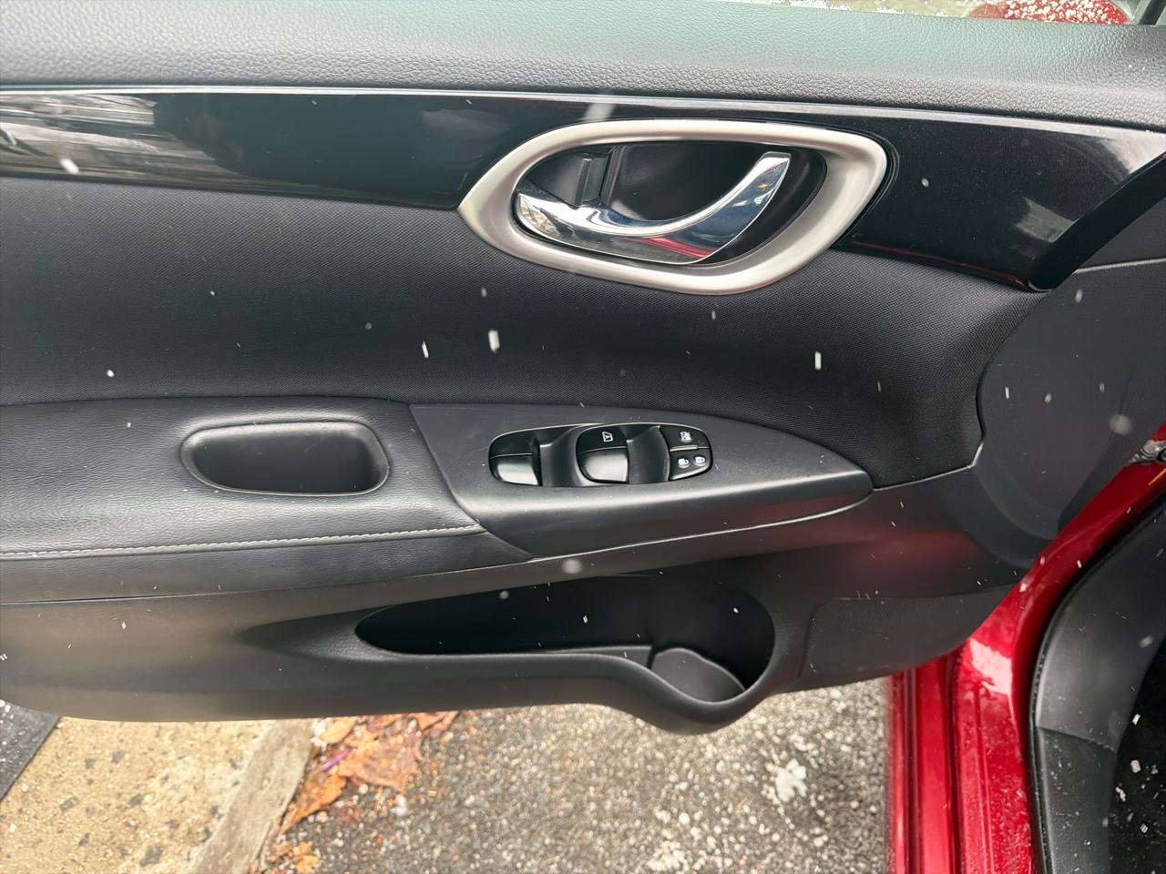 Nissan Sentra 4dr Sdn I4 CVT SV 2016