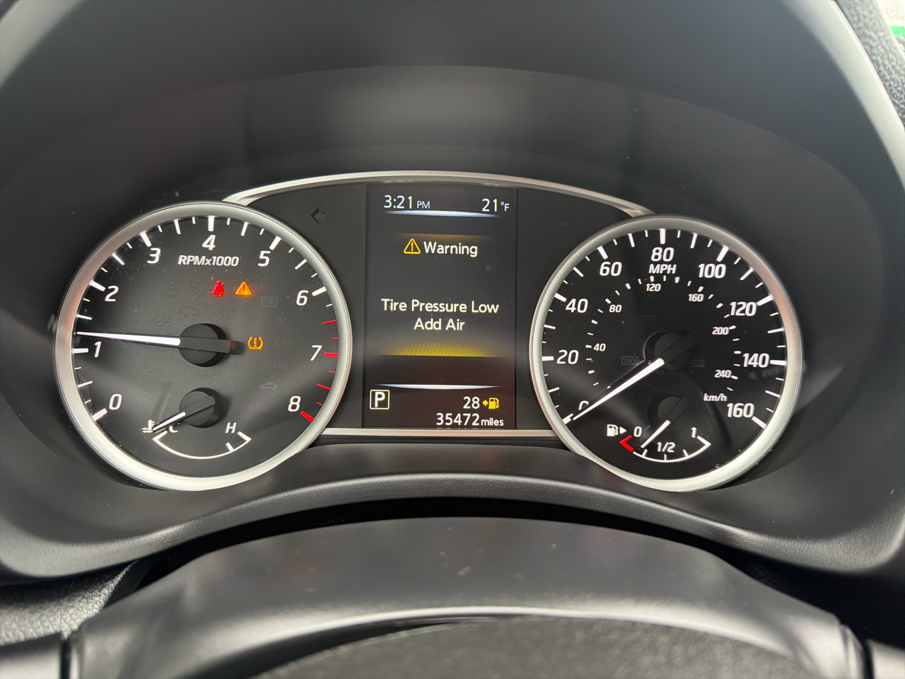 Nissan Sentra 4dr Sdn I4 CVT SV 2016