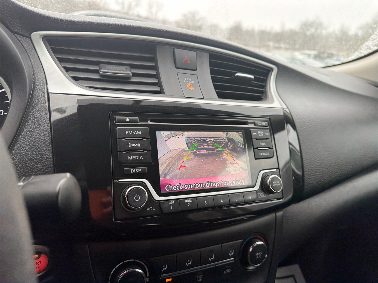 Nissan Sentra 4dr Sdn I4 CVT SV 2016