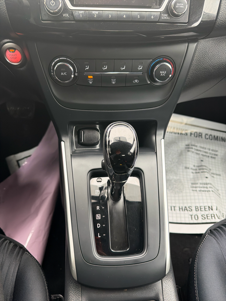 Nissan Sentra 4dr Sdn I4 CVT SV 2016