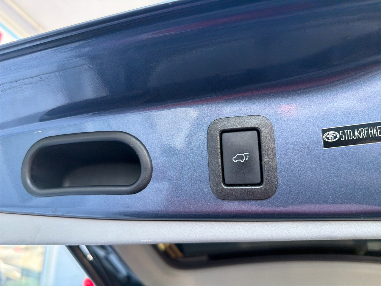 Toyota Highlander AWD 4dr V6 XLE (Natl) 2014