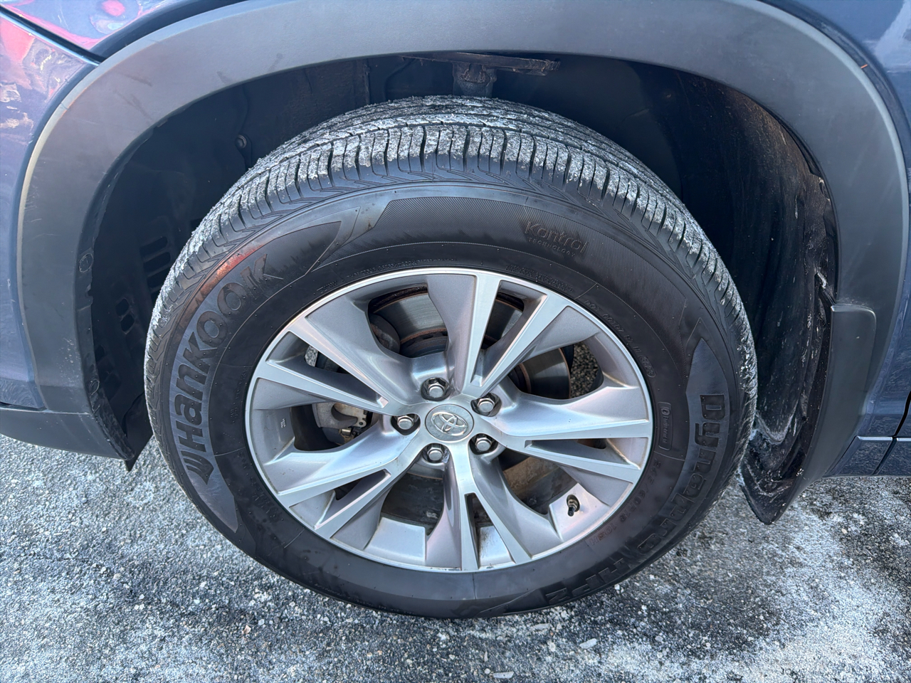 Toyota Highlander AWD 4dr V6 XLE (Natl) 2014