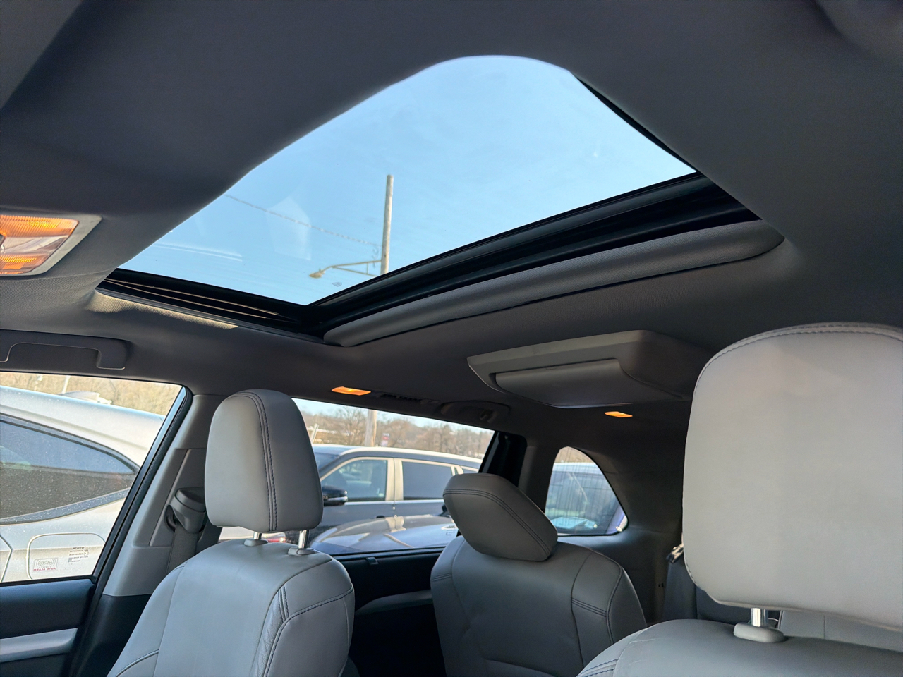 Toyota Highlander AWD 4dr V6 XLE (Natl) 2014