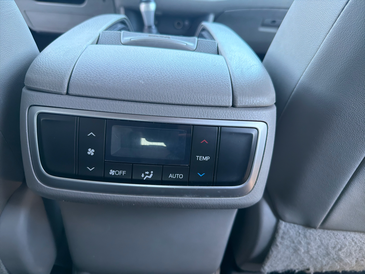 Toyota Highlander AWD 4dr V6 XLE (Natl) 2014