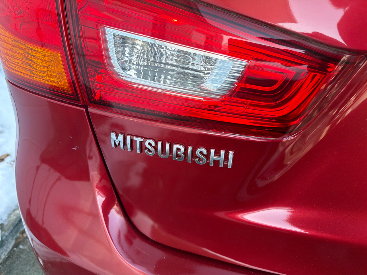 Mitsubishi Outlander Sport ES 2.0 CVT 2017