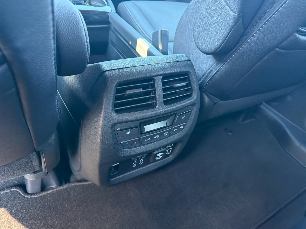 Honda Pilot Touring 7-Passenger AWD 2022