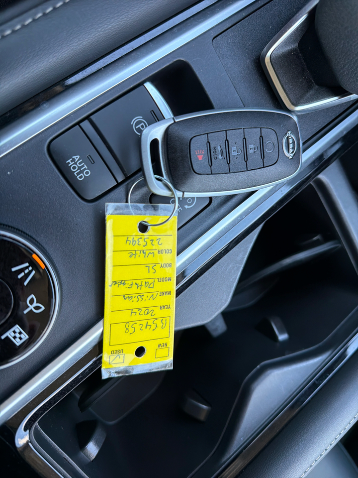 Nissan Pathfinder SL 4WD 2024