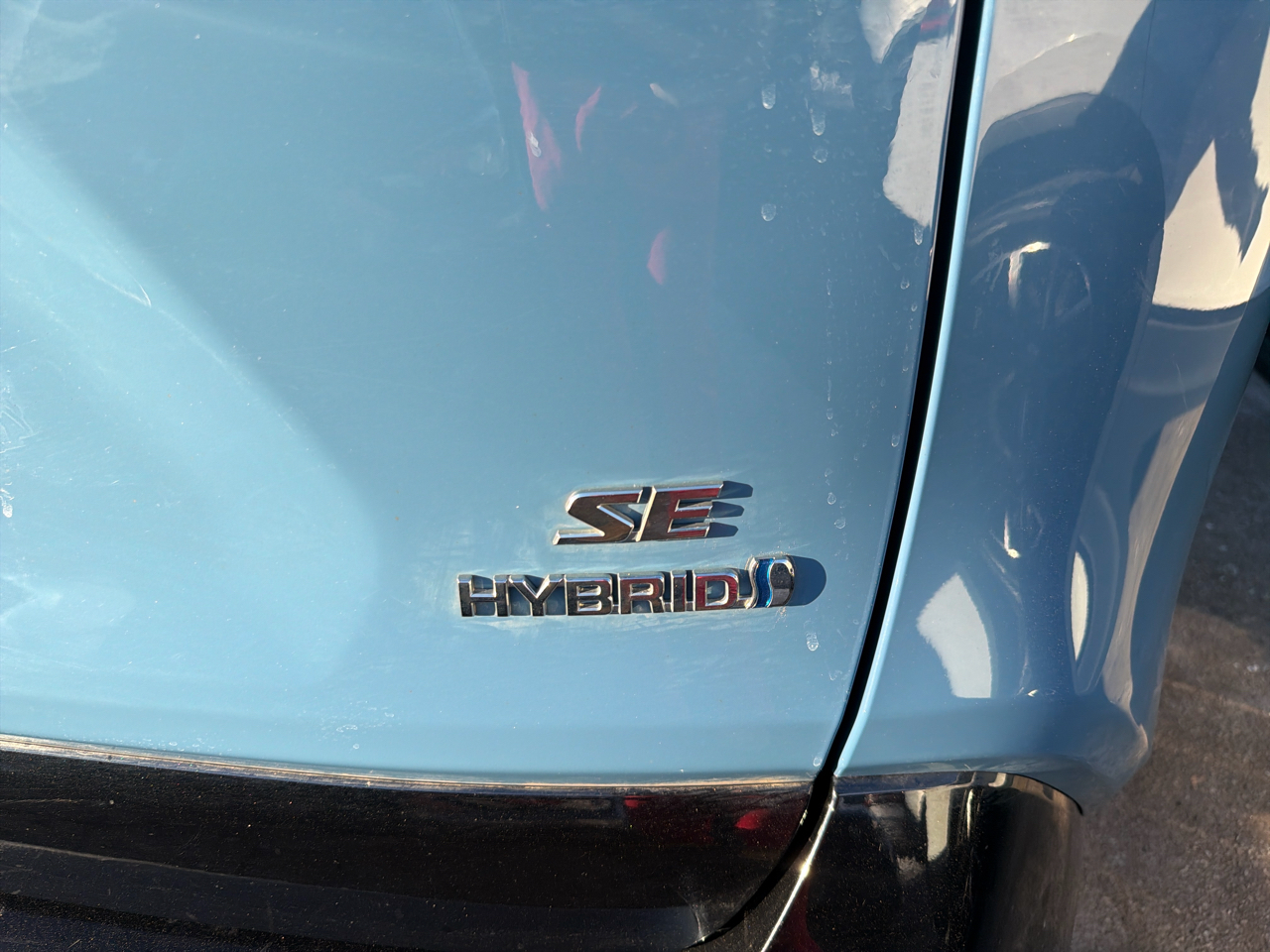 Toyota RAV4 Hybrid SE AWD (Natl) 2022