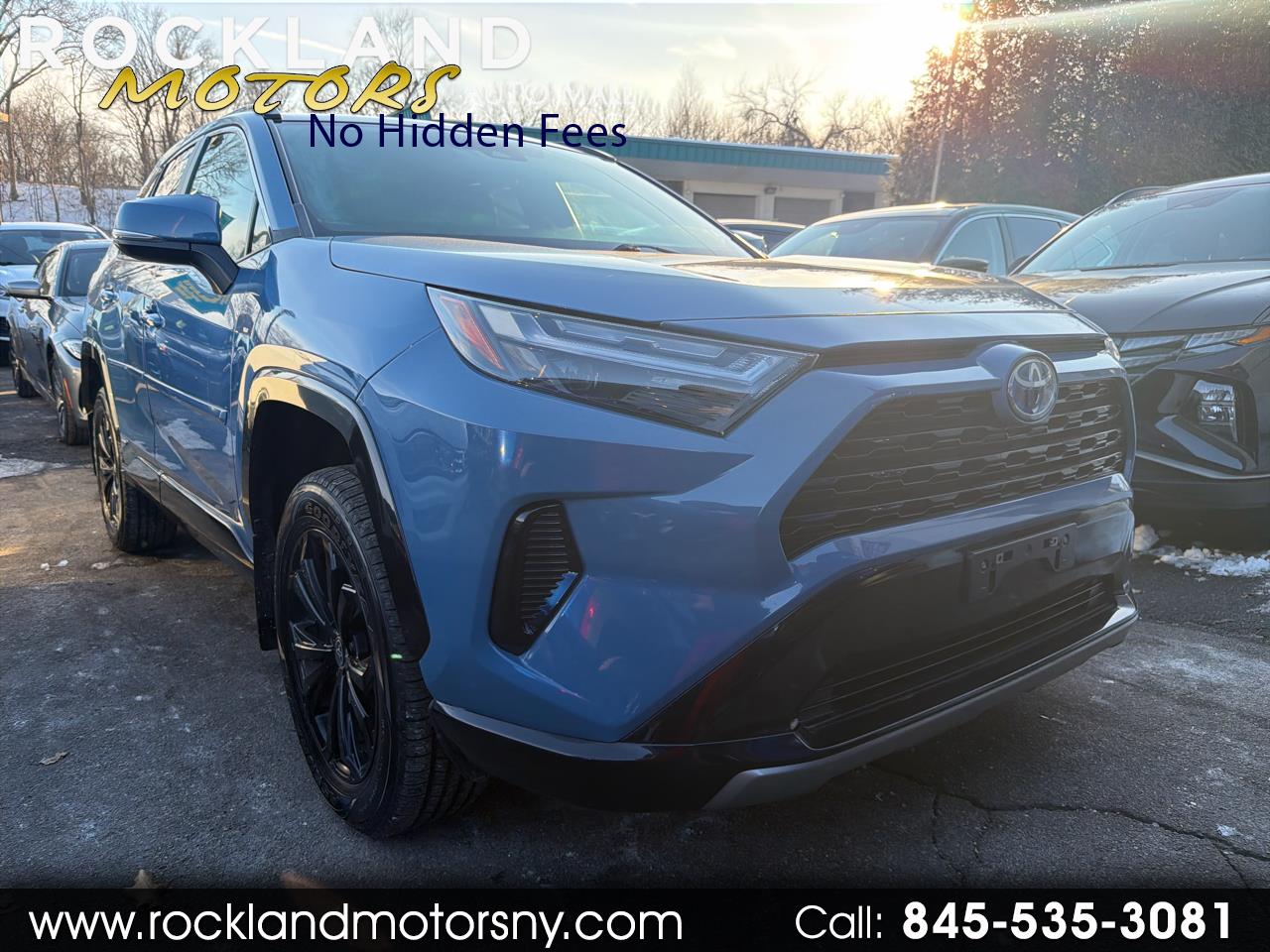 2022 Toyota RAV4 Hybrid SE AWD (Natl)