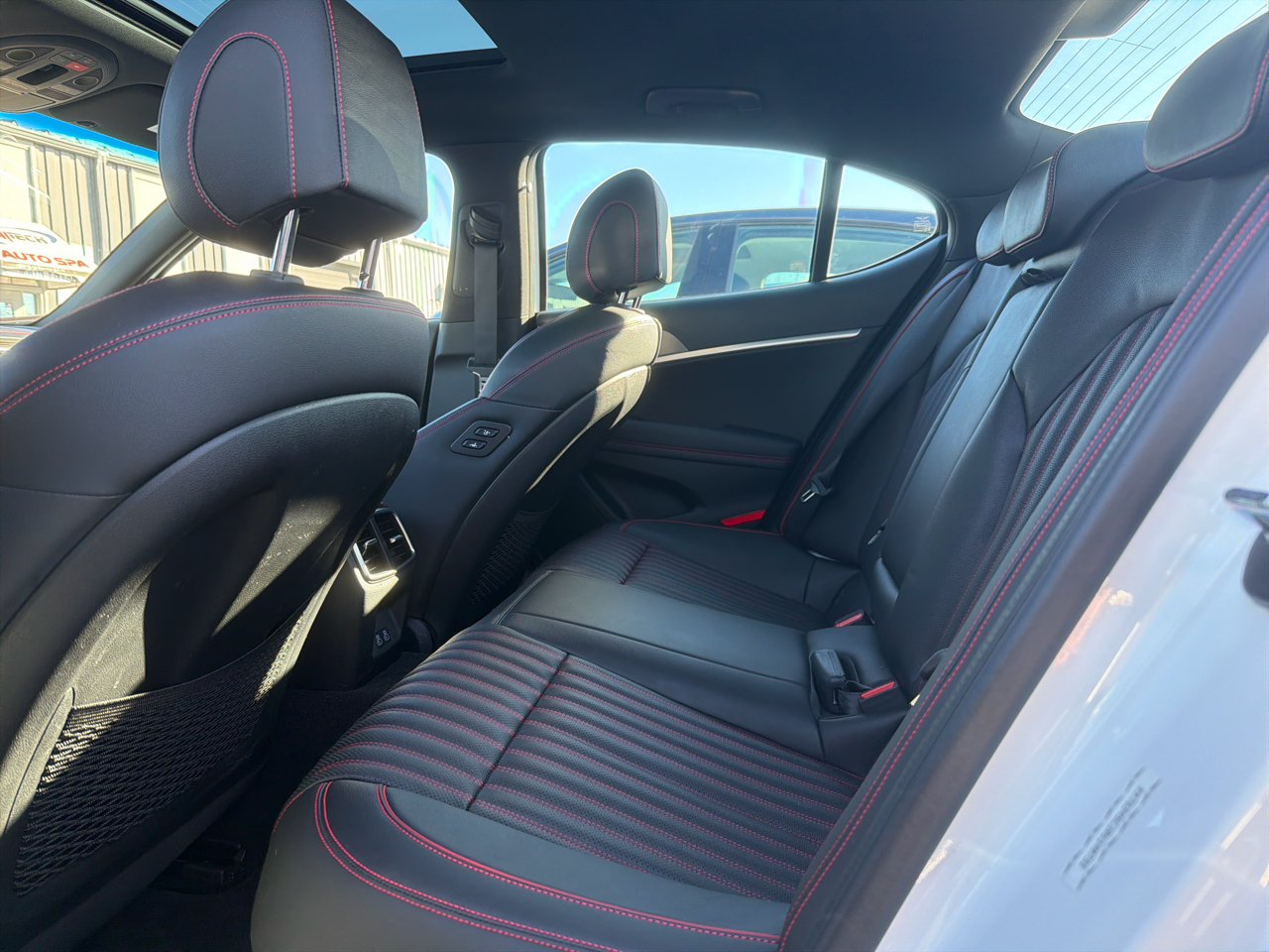 Genesis G70 2.5T AWD 2024